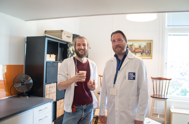 Studenten Erik Hardselius och projektledaren Stefan Andersson.